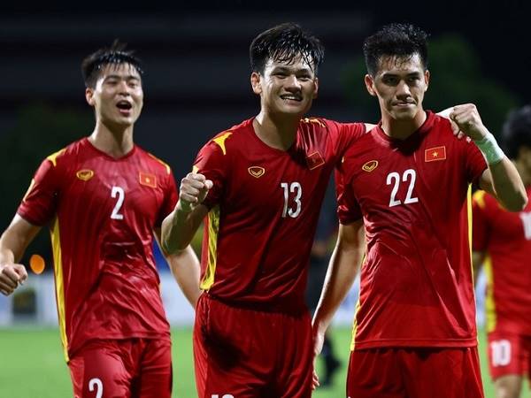 Bóng đá Việt Nam sáng 20/12: Việt Nam san bằng kỷ lục AFF Cup