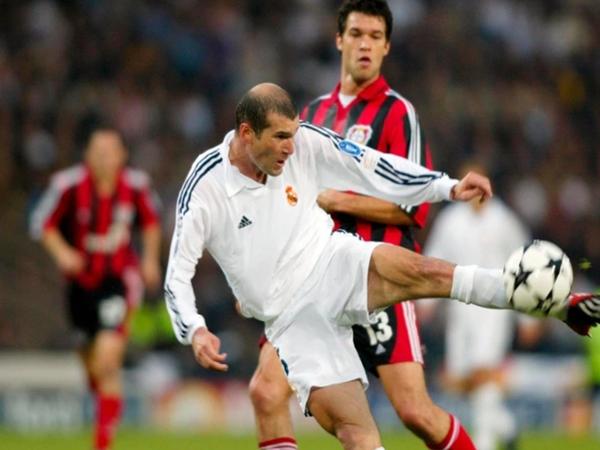 Tìm hiểu những tiền vệ hay nhất thế giới mọi thời đại