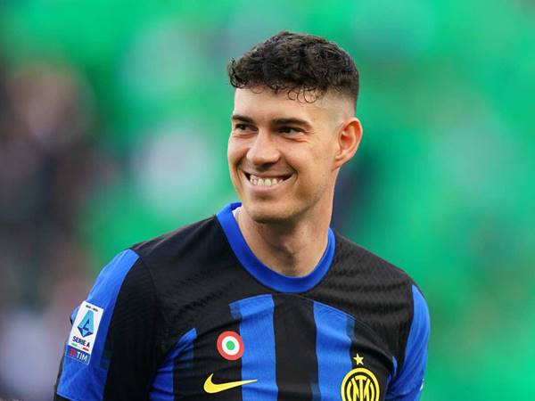 Tin Barca: Alessandro Bastoni lọt tầm mắt của Barca